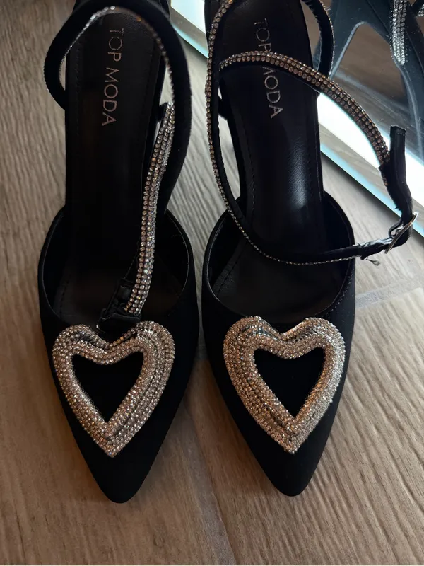 TOP Moda Black Pointed Toe Heels with Crystal Heart Accents - Image 5