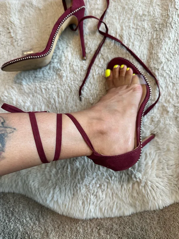 Heels Red Size 7.5 - Image 3