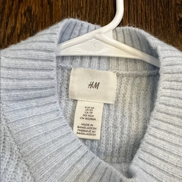 H&M Sweater XS - Image 5
