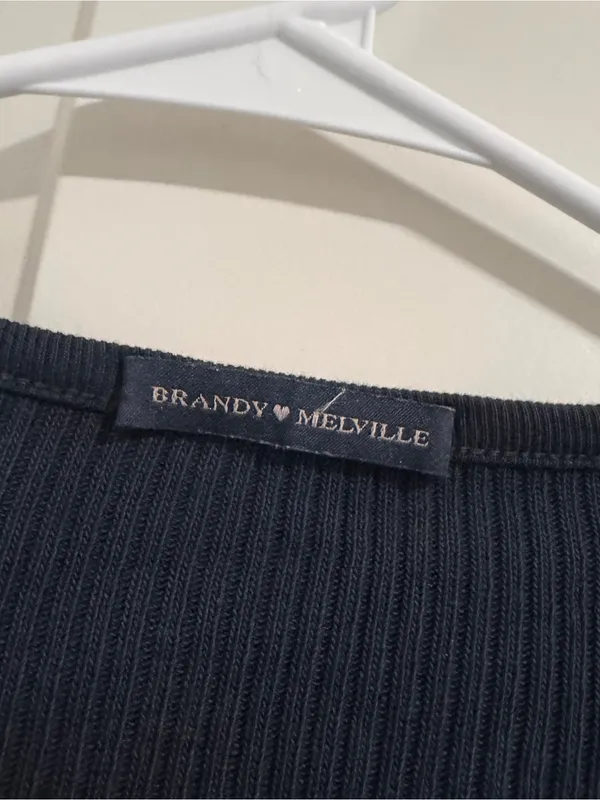Brandy Melville navy Ribbed Notch-Neck Long Sleeve Crop Top - Image 2