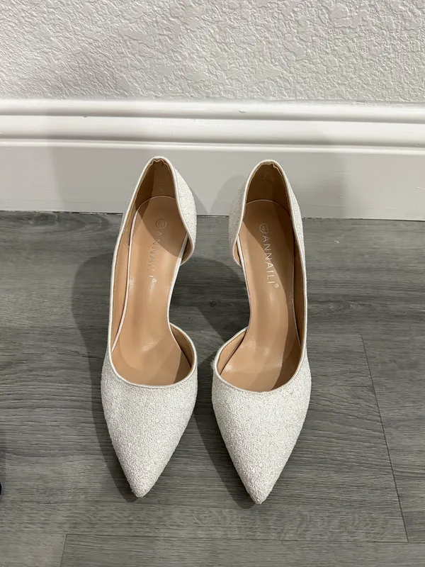 Elegant Annaili white/silver glitter pumps - Image 3