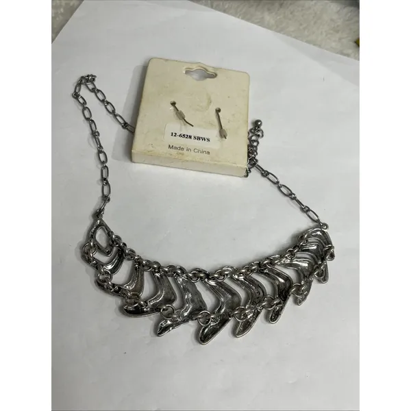 Viola Silver tone Boomerang Necklace & Earring Set Silver 16-18” - Image 3