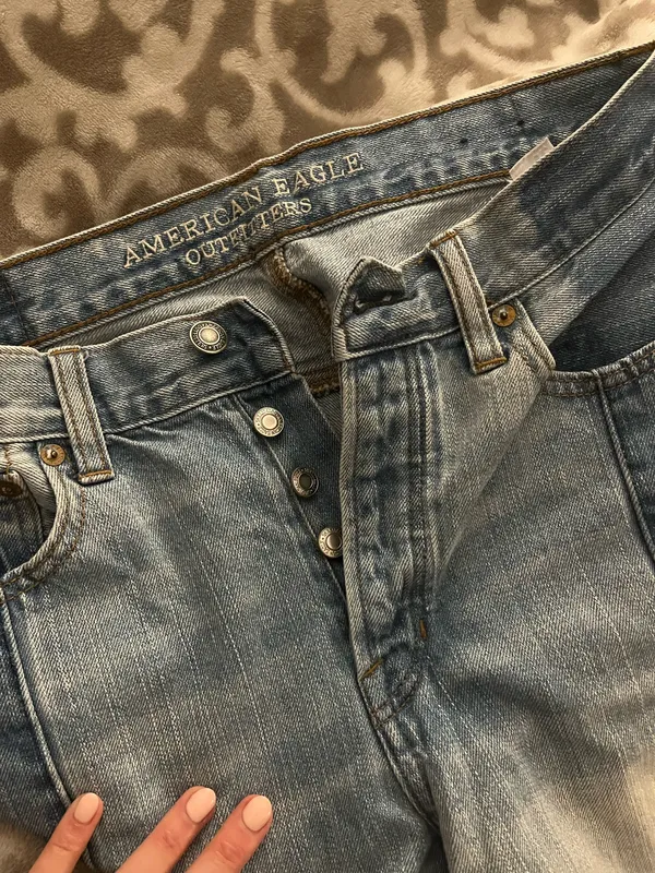 American Eagle Jeans - Image 4