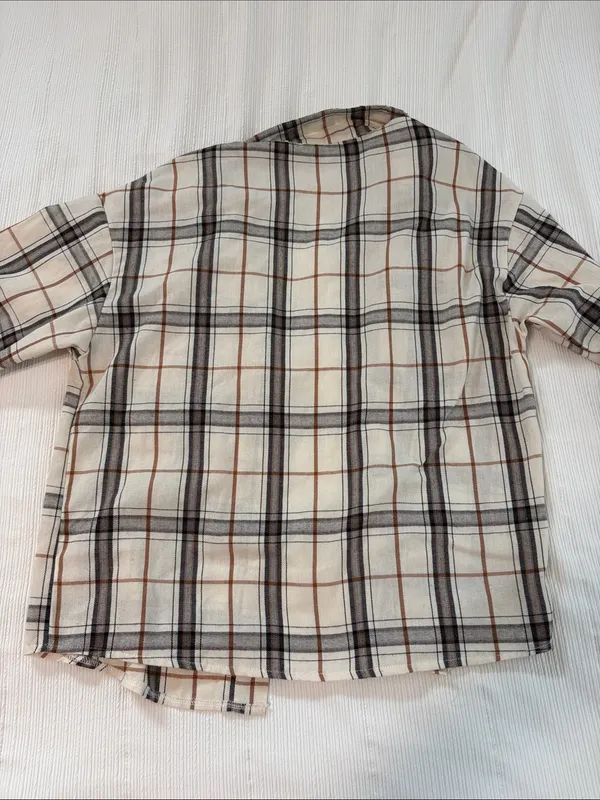 Cream Plaid Button-Up Shirt with Chest Pockets - Image 2