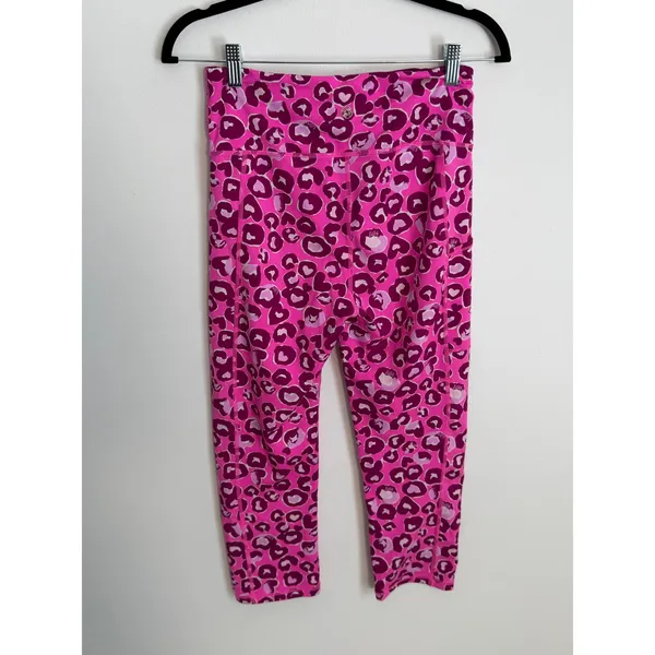 Lilly Pulitzer Leopard Luxletic Capri Leggings size medium - Image 3
