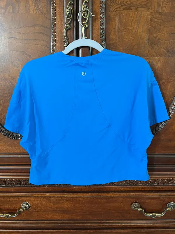 Lululemon crop top - Image 2