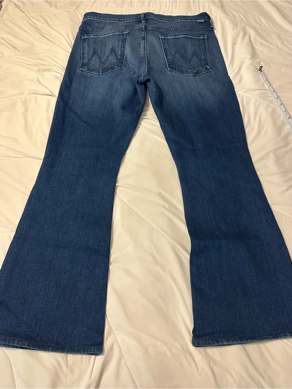 MOTHER The Down Low Weekender Heel in the color High Tide -Flare Jeans - Size 34 - Image 5
