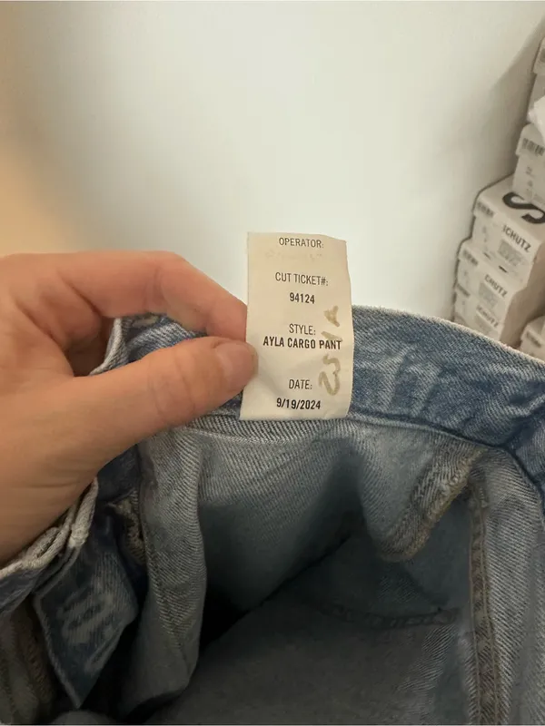 NWOT Citizens of Humanity Ayla baggy cargo jeans cloud nine 27 - Image 5