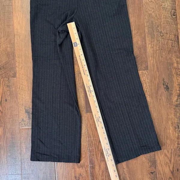 UNIQLO steel grey/black elastic waist pinstripe ponte pants, size M - Image 7