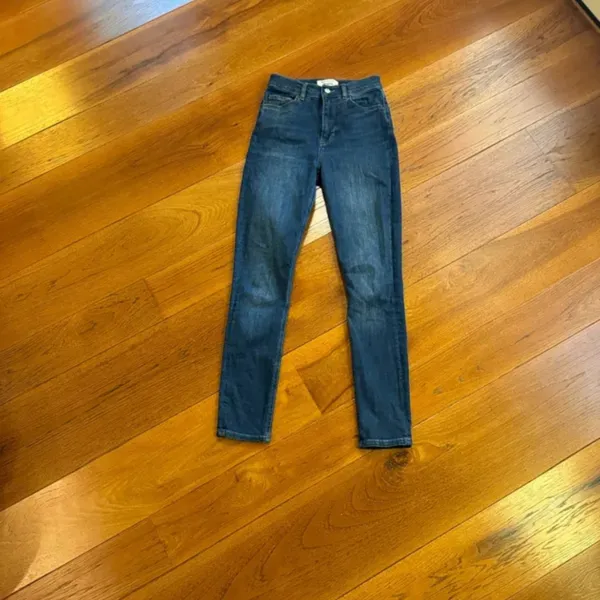 Reformation‎ Dark wash blue high rise Skinny Jeans Neris Wash size 24 - Image 4