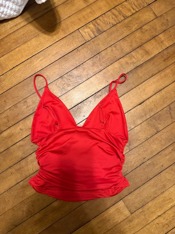 red tank top Size M - Image 2