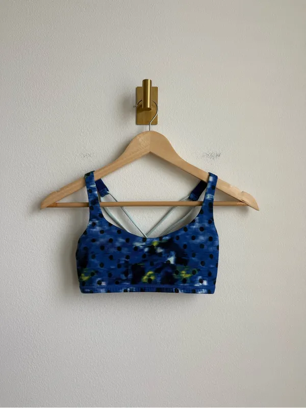 Lululemon Free to Be Wild Bra Windy Blooms Sapphire Blue Multi Size 4 - Image 2