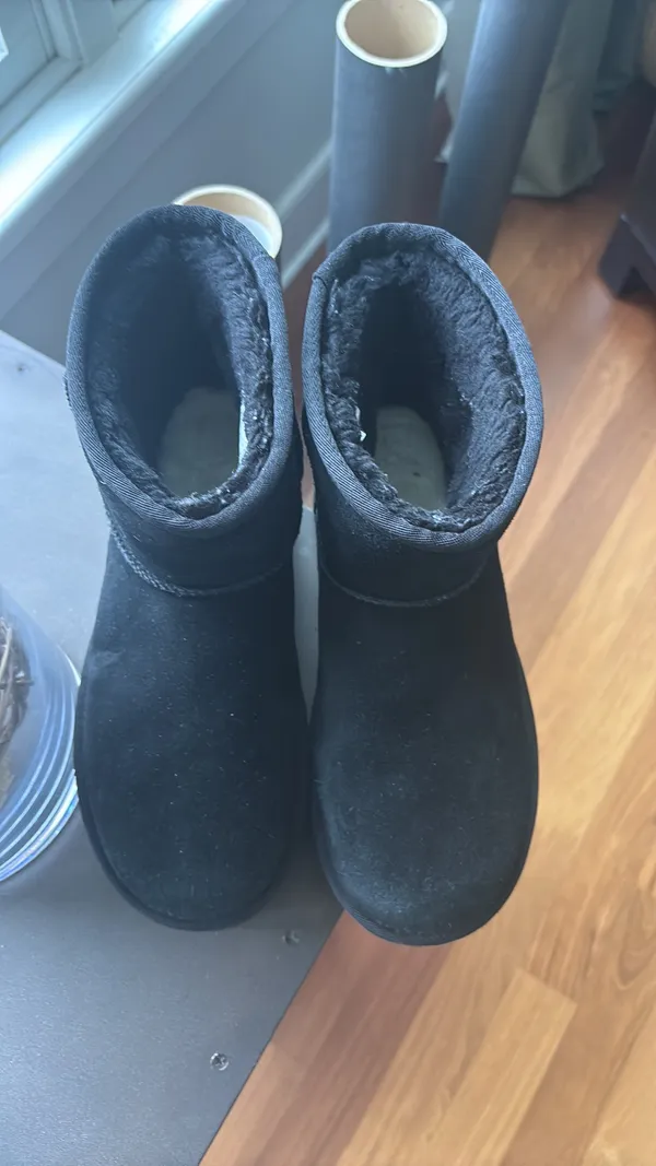 UGG Ultra Platform Black S - Image 3