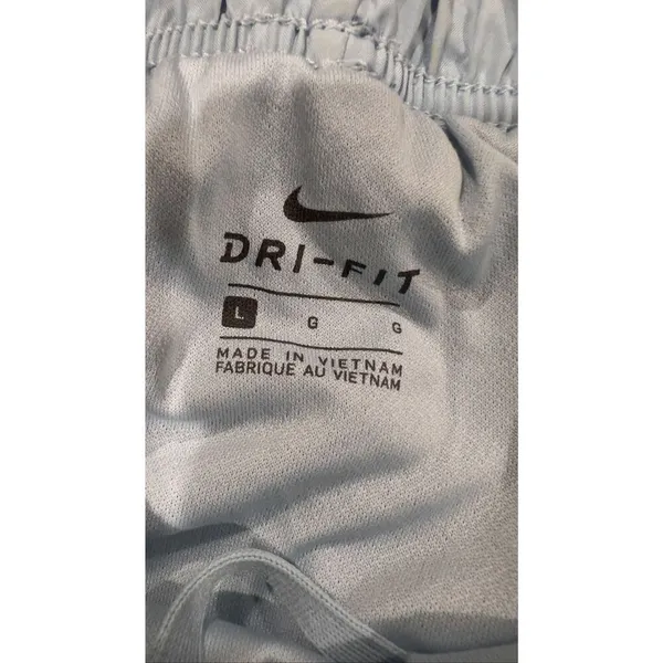 Nike Dri-fit Shorts size L - Image 4