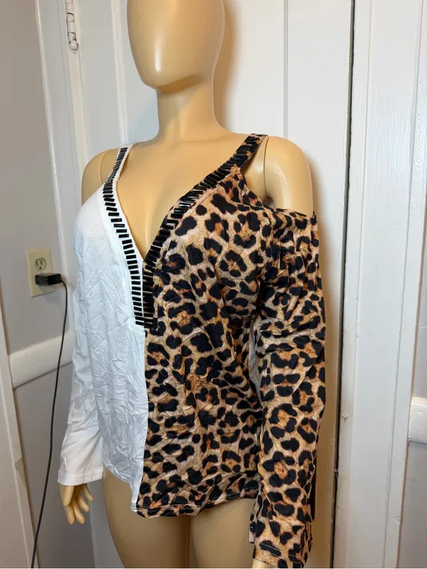 Cold-Shoulder Leopard & White V-Neck Long Sleeve Top - Image 2
