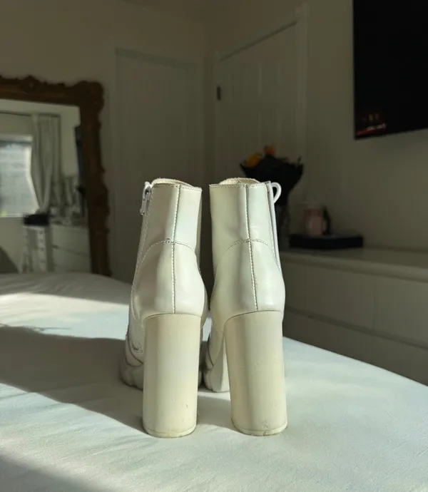 Jeffrey Campbell Boots White size 8 - Image 3