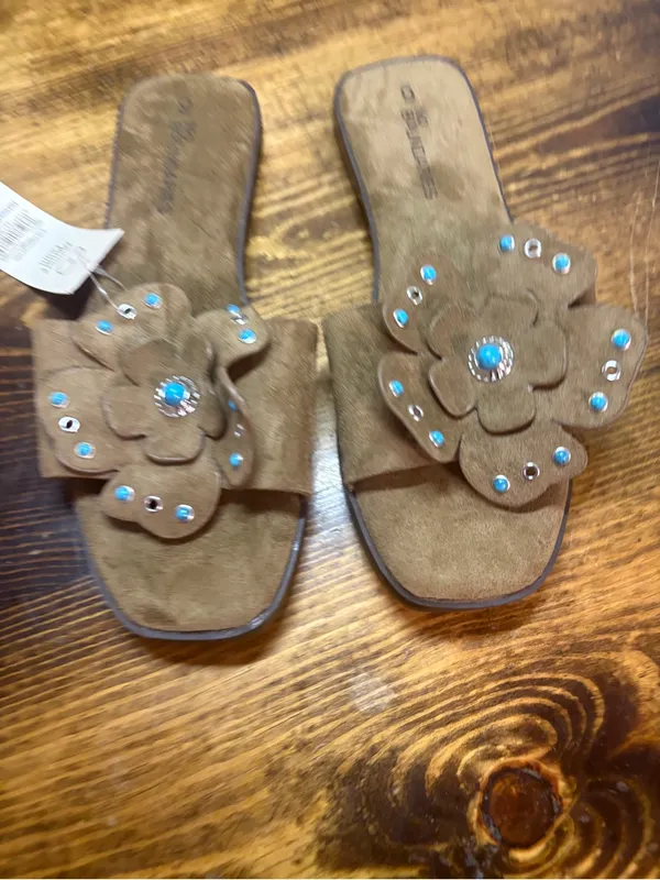 No boundaries brown floral sandals size 6 - Image 2