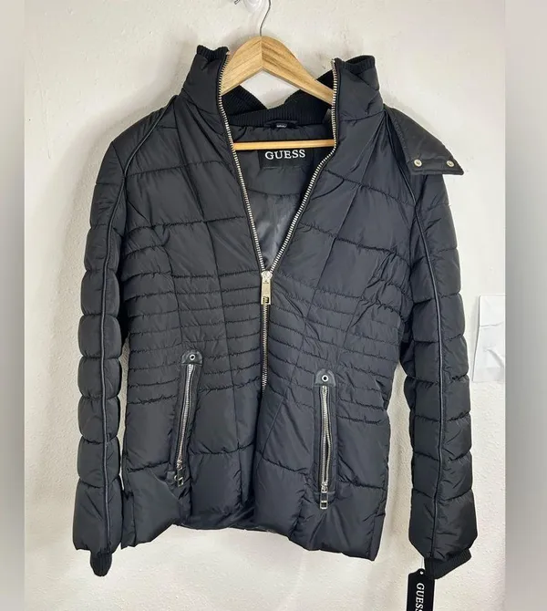 Guess Women’s Medium Black Quilted Puffer Jacket Warm Stylish Hooded Winter Coat - Image 2