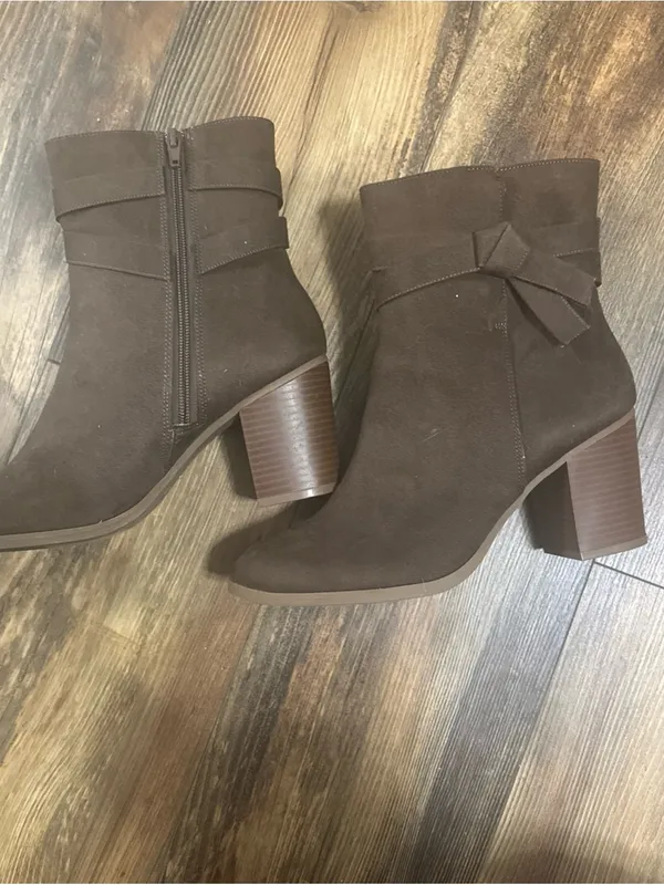American Eagle Boots Women’s Ankle Booties Brown Side Zip Casual Block Heels 10 - Image 4