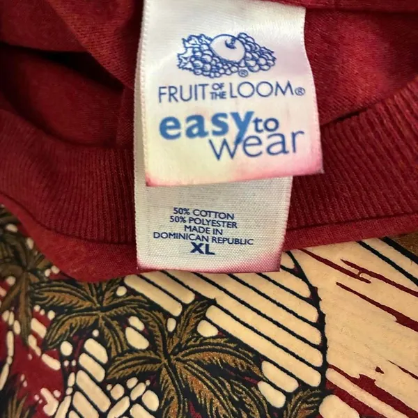 Fruit-of-the-loom Women's Burgundy and Red T-shirt - Image 4