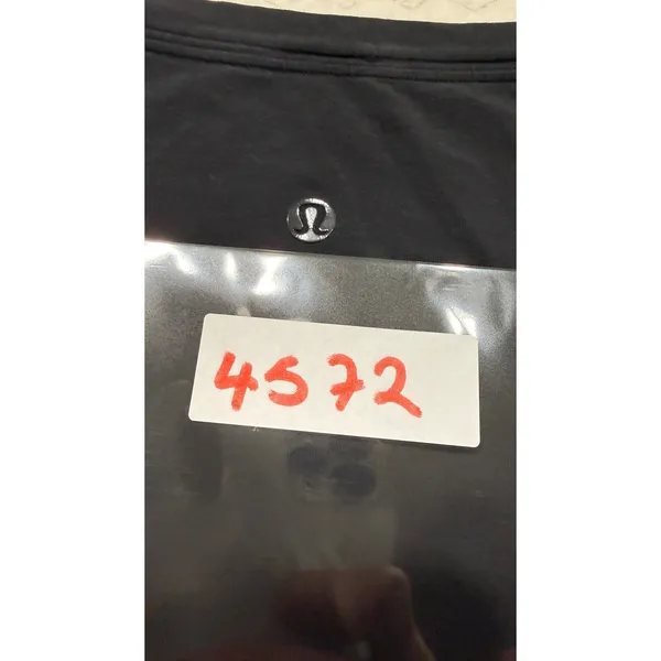 Lululemon Love Tee V Short Sleeve V-Neck Shirt Black Curved Hem Size 12 4572 - Image 5