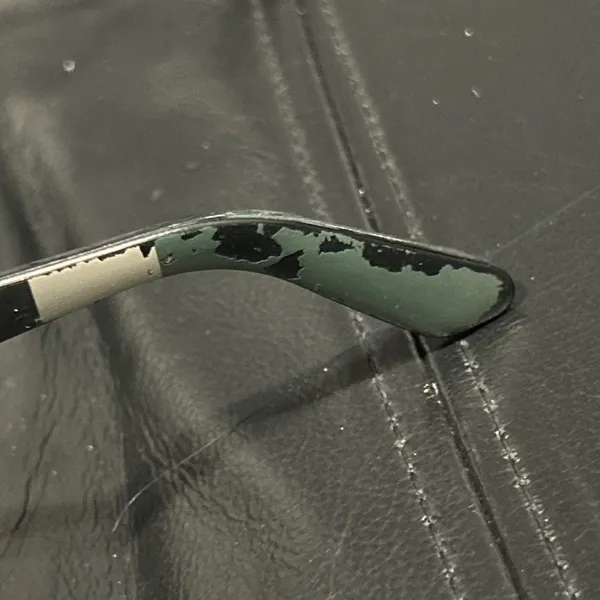 Toms Chic Black Sunglasses with Ray ban case - Image 6