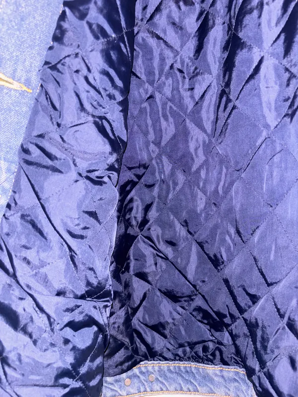 Levi’s Heavyweight Denim Jacket  - Image 3
