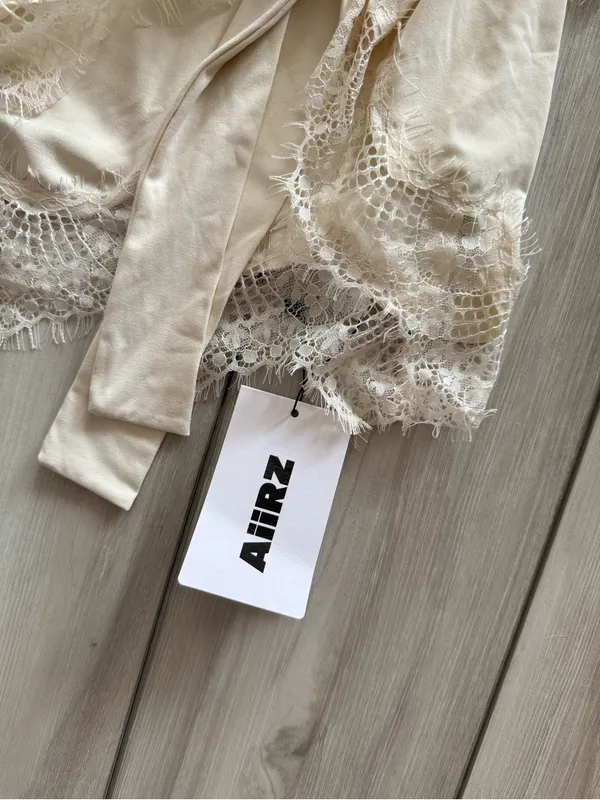 AiiRZ Long Sleeve Jersey Mini Dress With Lace Trim Cream Large NWT - Image 10