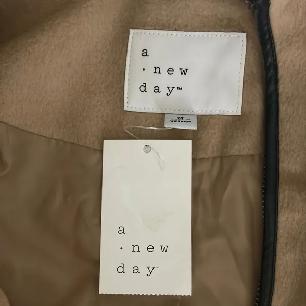 A New Day Camel Brown Zip Up Cape Jacket with Faux Leather Trim Size M New Tags - Image 8