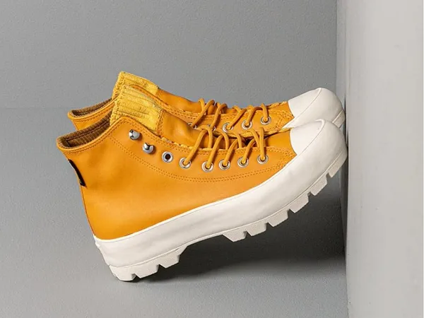 Converse • CTAS Gore-Tex Waterproof Lugged Leather Hi Boots Sneaker Gold Dart - Image 4
