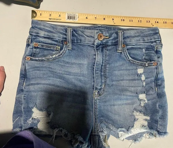 American Eagle Size 4 Curvy High Rise Shortie Light Wash Distressed Jean Shorts - Image 9