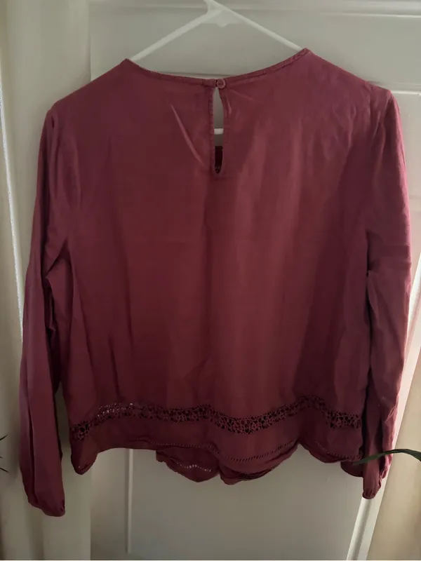 Old Navy Pink Blouse Size L - Image 2