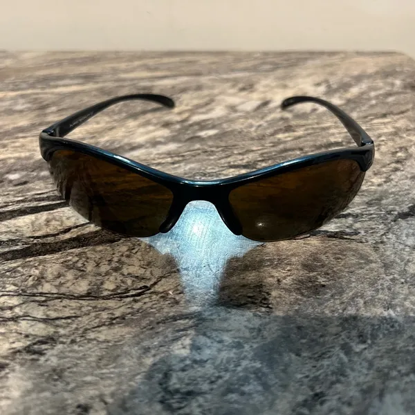 Brown Wraparound Sunglasses with Gradient Lenses - Image 12