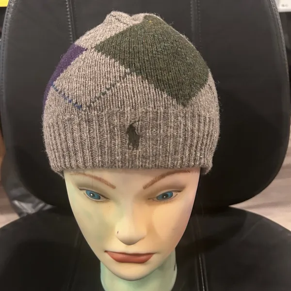 Ralph Lauren Color Block Knit Beanie in Gray and Green. Please see pic for flaws - Image 3