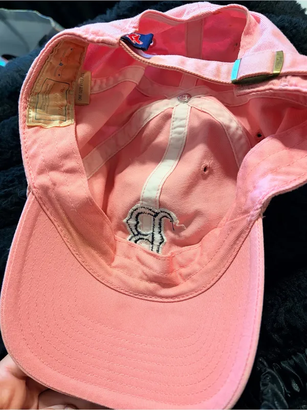 Genuine Merchandise Boston Red Sox Pink Baseball Cap - Image 6