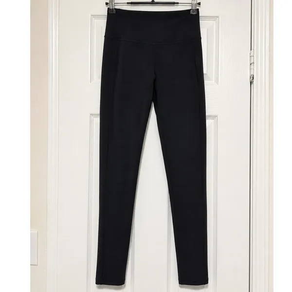 Vuori The Rise The Shine Black High Rise 7/8 Leggings XS Performance Yoga - Image 2