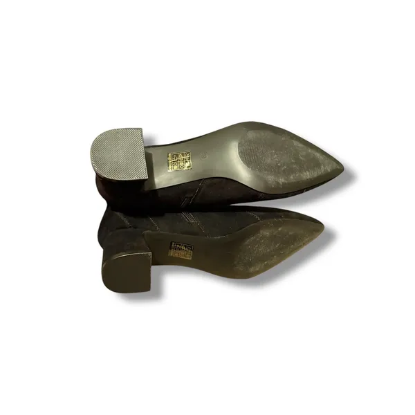 Journee Collection Ankle Boots Size‎ 9.5 Black Faux Suede Pointed Toe Zip Heel - Image 11