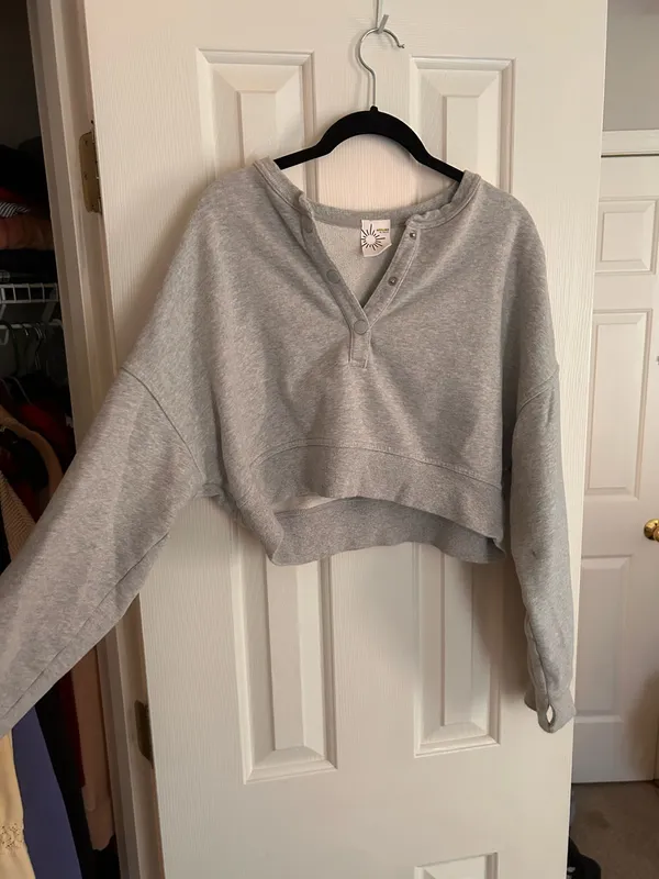 Aerie Grey Cropped Sweater - Image 4