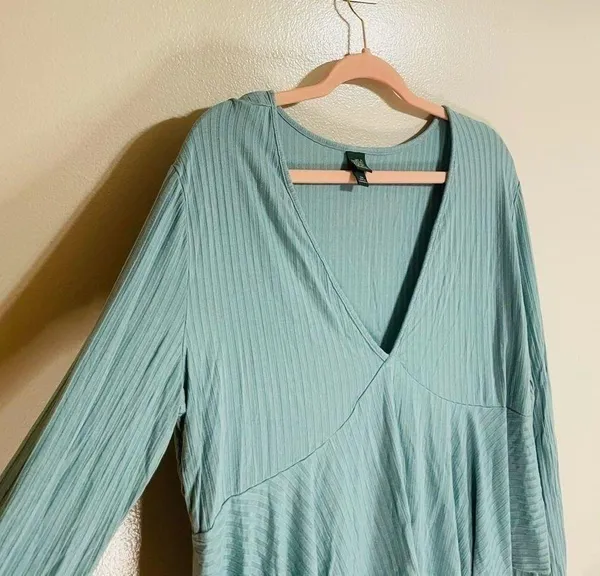 𝅺WILD Fable Loose Top - Image 5
