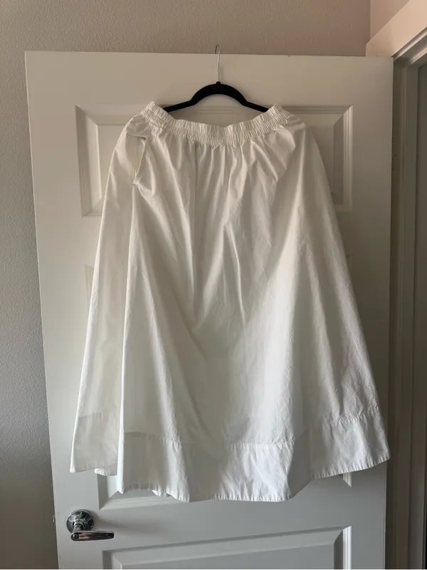 GAP White Maxi Skirt with pockets - Image 3