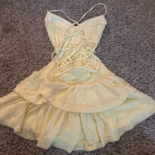 Homecoming dress  - Image 2