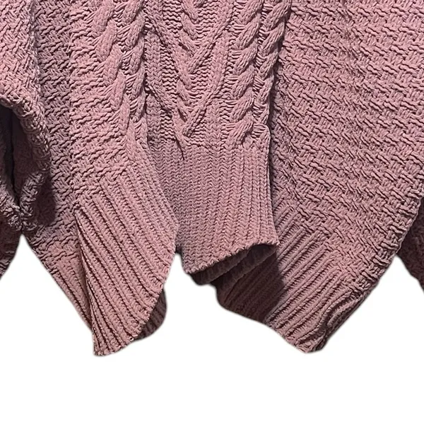 POL Rose Cable Knit‎ Chunky Shark Bite Hem Boxy Sweater Size Medium - Image 3