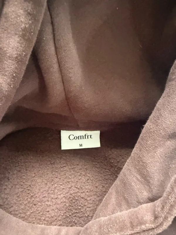 comfrt hoodie - Image 2