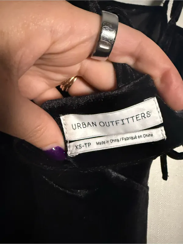 Urban Outfitters Black Velvet Strappy Back Romper Size XS - Image 5