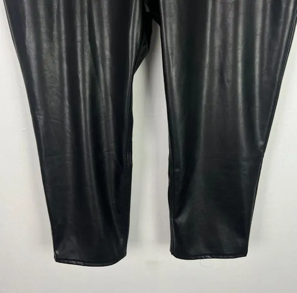 NWT Curve Love Ankle Straight Vegan Leather Pant 33 16S - Image 4