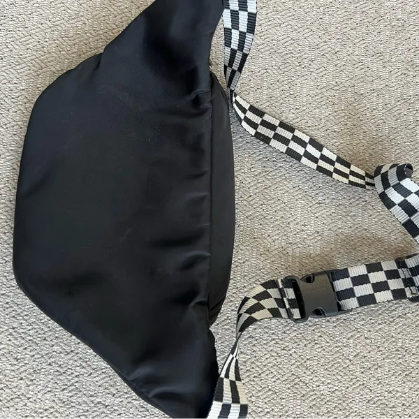Checkerboard LD fanny pack Black - Image 4