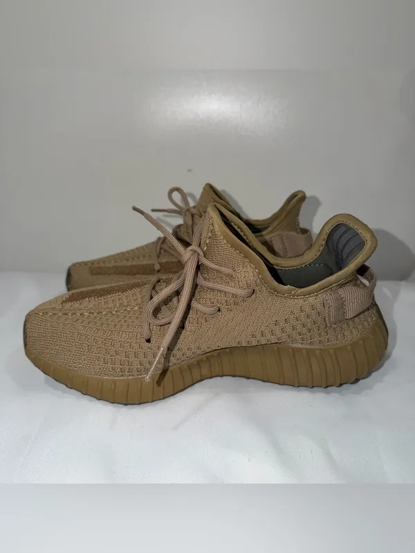 Adidas Yeezy Boost 350 V2 Earth sneaker - Image 2