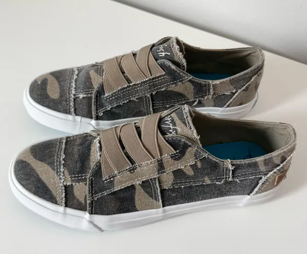 NEW Blowfish Marley Slip On Sneaker Natural Camouflage Canvas Brown Size 8.5 - Image 2