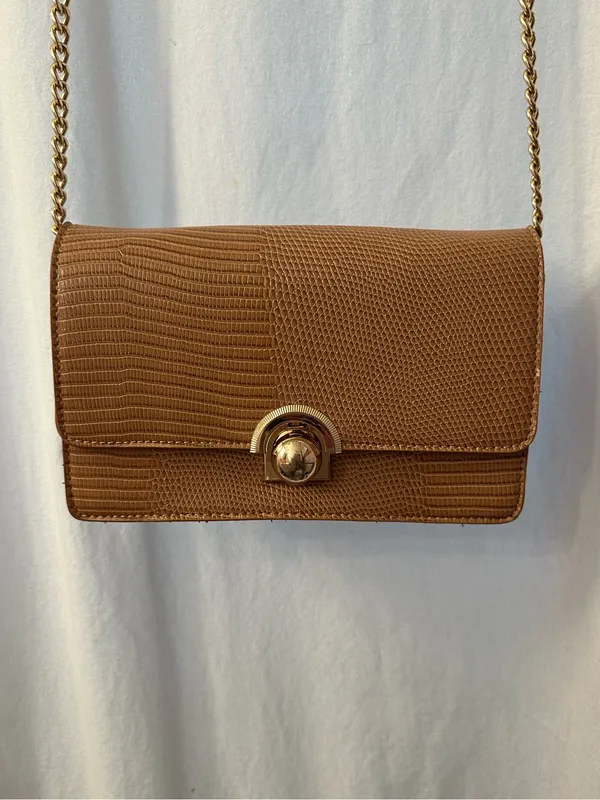 ASOS Brown Faux Leather/Crocodile Crossbody Bag with Gold Chain Strap - Image 2