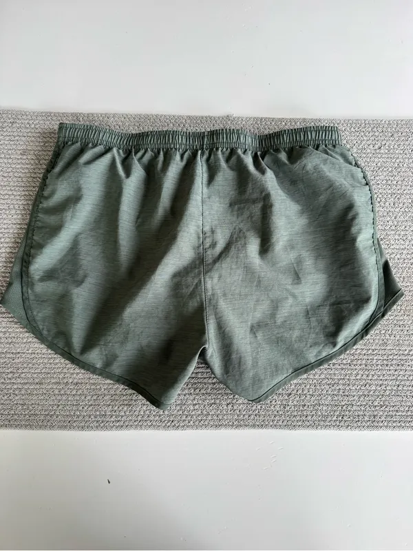 Nike Women's Sage Green Athletic Running Shorts Size Medium - Image 6